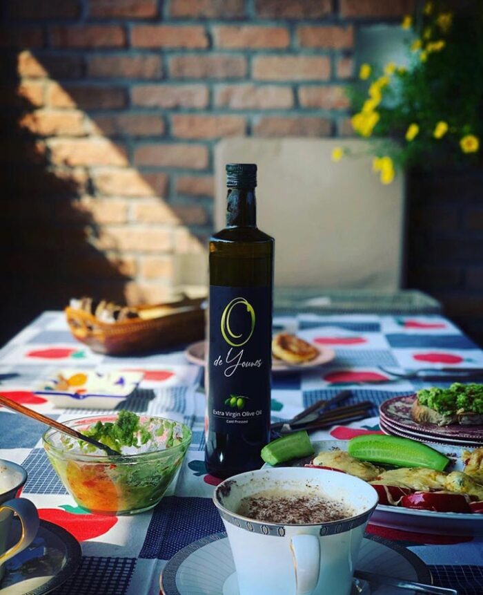 Capture, olive oils on Lebanese table