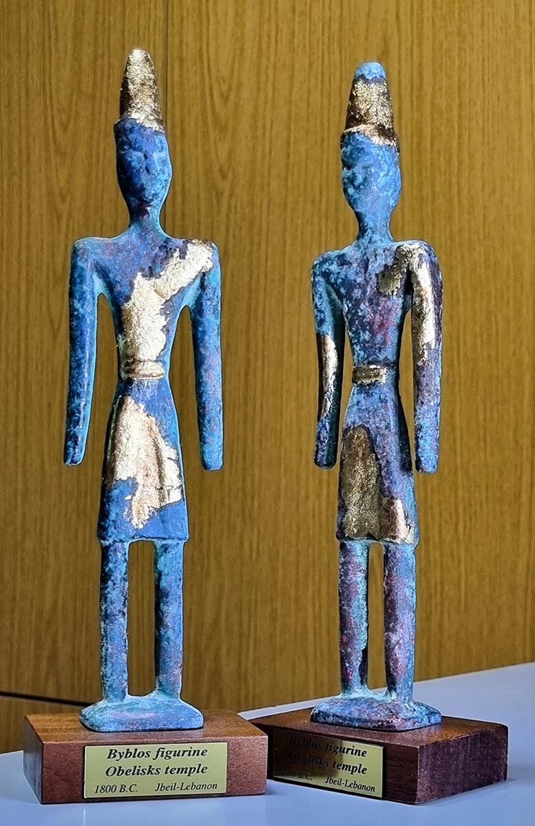 Phoenician statuettes