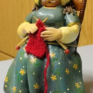 Souvenirs hand-painted modeled statuettes - Image 6