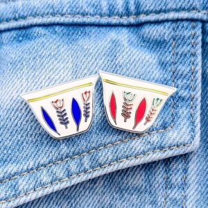 Happy lapel Chaffeh Pin from Lebanon