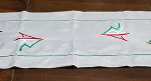 Table Runner - Image 3
