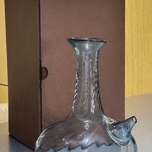 Glass flat duck water jug - Image 2