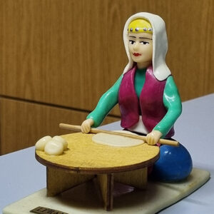 Ceramic folklore statuette - Image 8