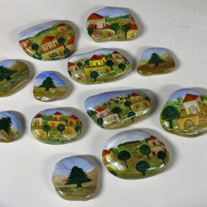 Natural pebble paperweights - Image 1