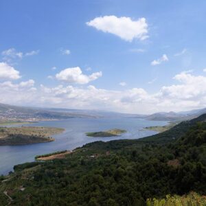 Village of Saghbine and Qaraoun lake - Image 1
