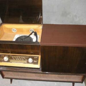 Antique tube vintage radios, cabinets etc... - Available on request - Image 7