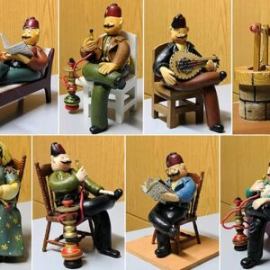 Souvenirs hand-painted modeled statuettes - Image 1