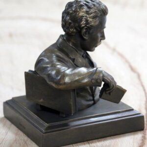 Relief sculpture of Khalil Gibran - Image 8