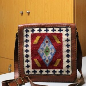 Handbags made with leather and tapestry - Image 7