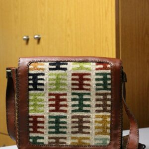 Handbags made with leather and tapestry - Image 1