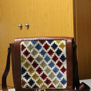 Handbags made with leather and tapestry - Image 3