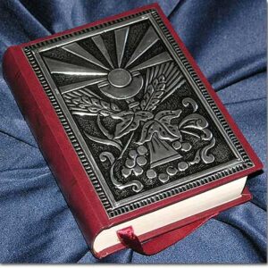 Holy New Testament & Psalms with a leather oriental-design metal - Image 1