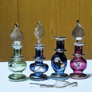 Oriental recipient glass for perfume - Image 1