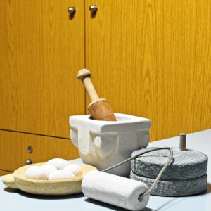 Miniature Sculptures: Stone mortar, millstone, rolling machine and plate - Image 1