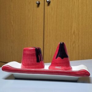 Ceramic salt & pepper cellars with plate - Image 1