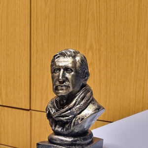 Sculpture of Kamal Jumblatt - Image 5