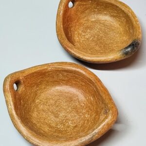 Assia cooking traditional pottery - Image 2