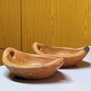 Assia cooking traditional pottery - Image 1