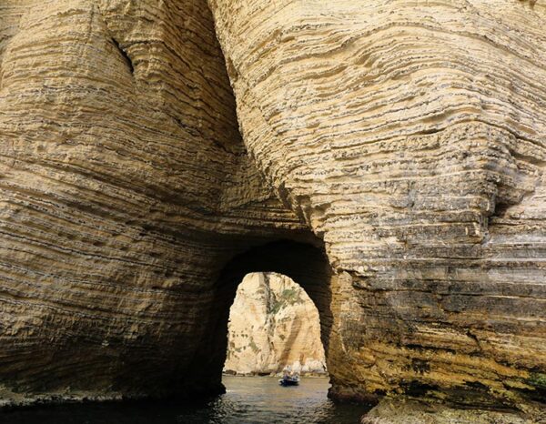 Rawshe Beirut Lebanon magnet